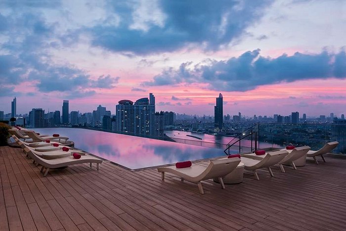 Avani Riverside Bangkok, best hotels with infinity pool