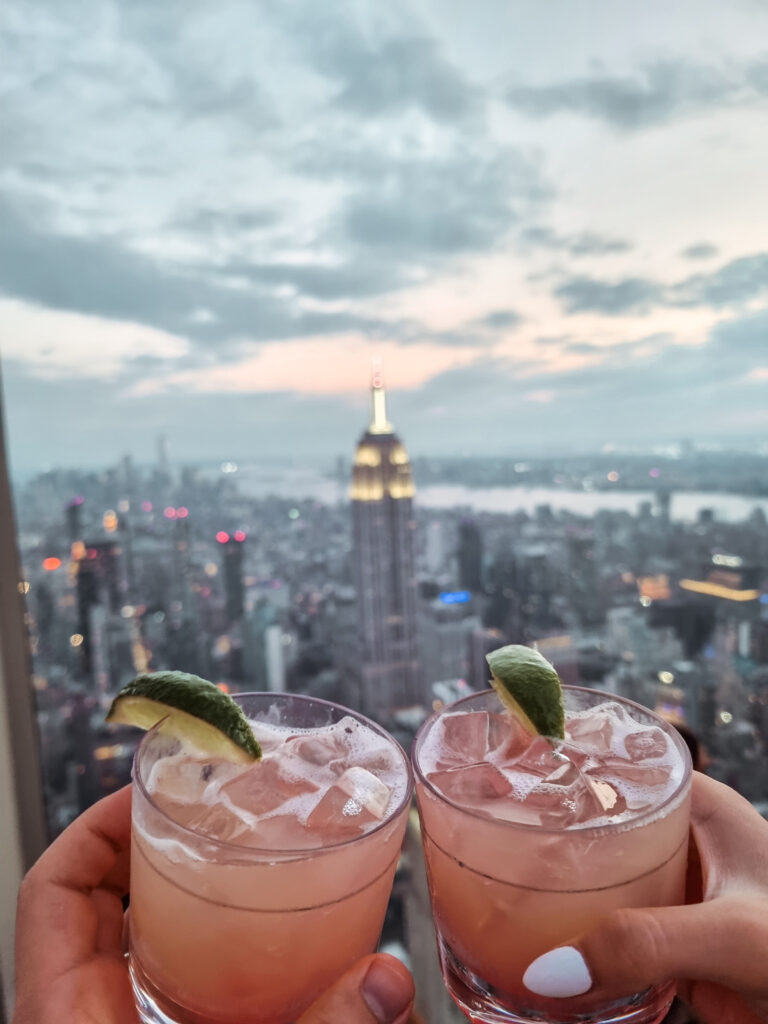 drinks at SUMMIT One Vanderbilt