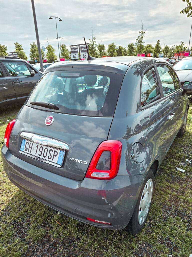 Renting a car in Lake Como